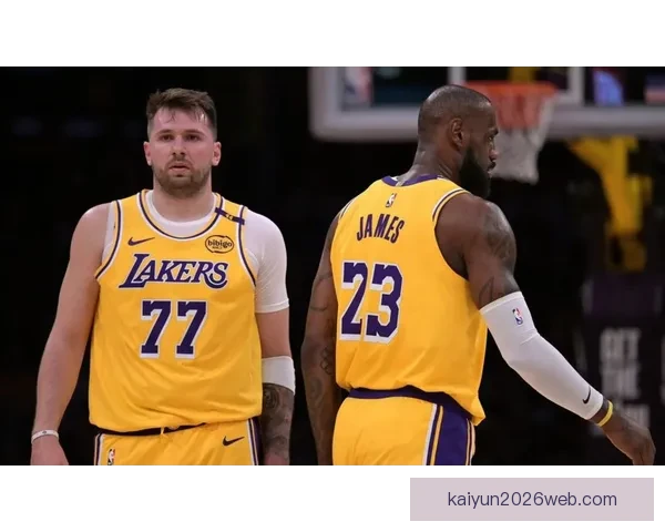 东契奇爆砍43分创纪录詹姆斯准三双湖人力克步行者西卡被驱逐引争议