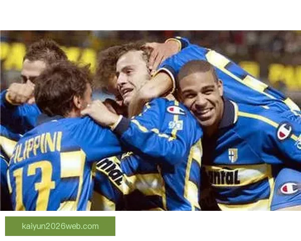 塔瓦雷斯谈拉齐奥与帕尔马之战:赛季虽奇特但现在很快乐 期待在此赢得荣誉 塔瓦雷斯谈拉齐奥与帕尔马之战:赛季虽奇特但现在很快乐 期待在此赢得荣誉