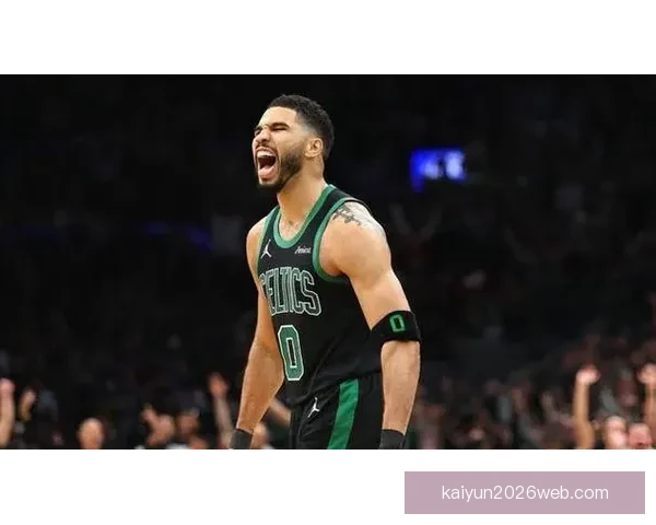 塔图姆狂砍25分18篮板11助攻创复出后首次三双 本赛季战绩10胜2负强势回归